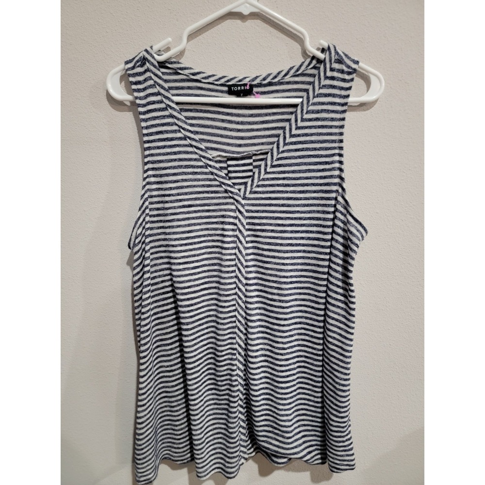 TORRID Plus Size 2 / 2X Navy Stripe Sleeveless V-Neck Jersey Swing Tank Top